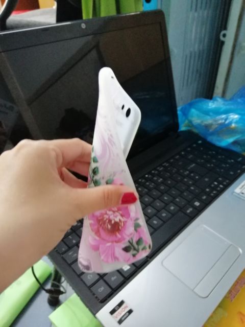 Ốp lưng galaxy a720  dẻo hình nổi 3D hoa Châu Âu