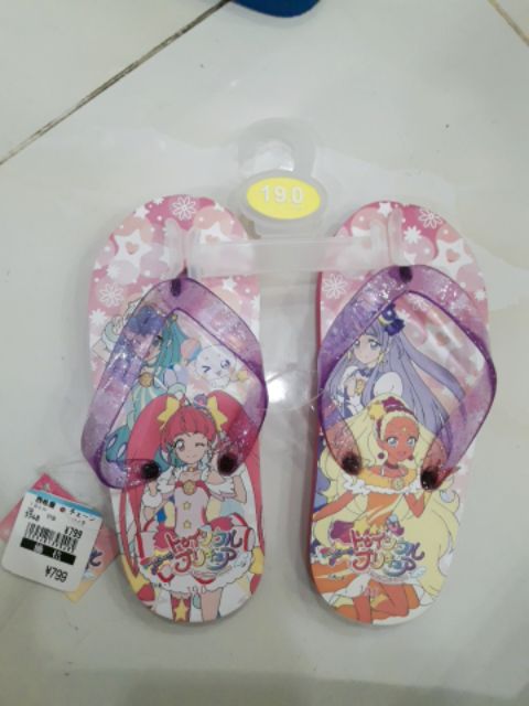 Dép tông hình công chúa Elsa