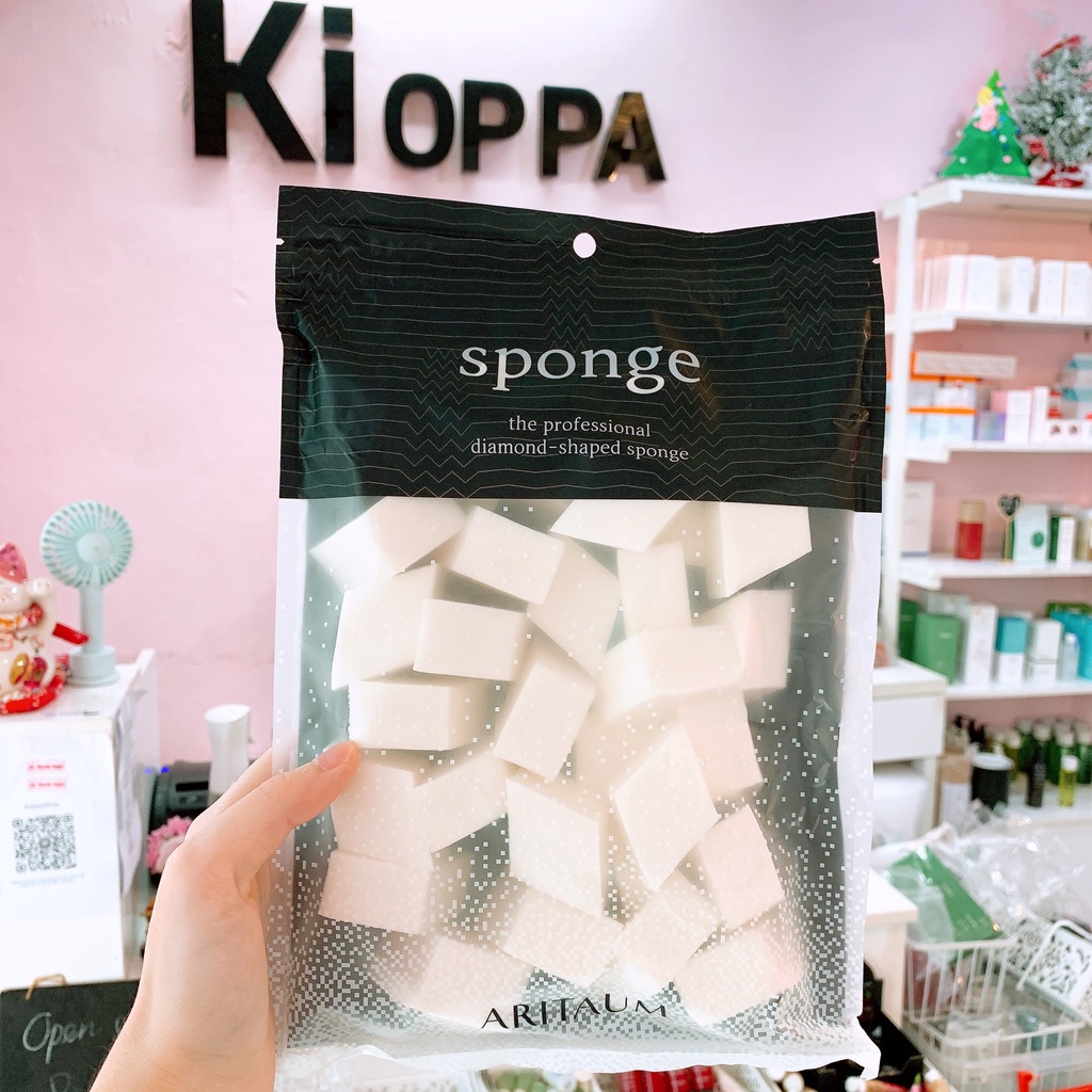 Bông mút trang điểm ARITAUM The Professional Diamond Shaped Sponge - 30 cái