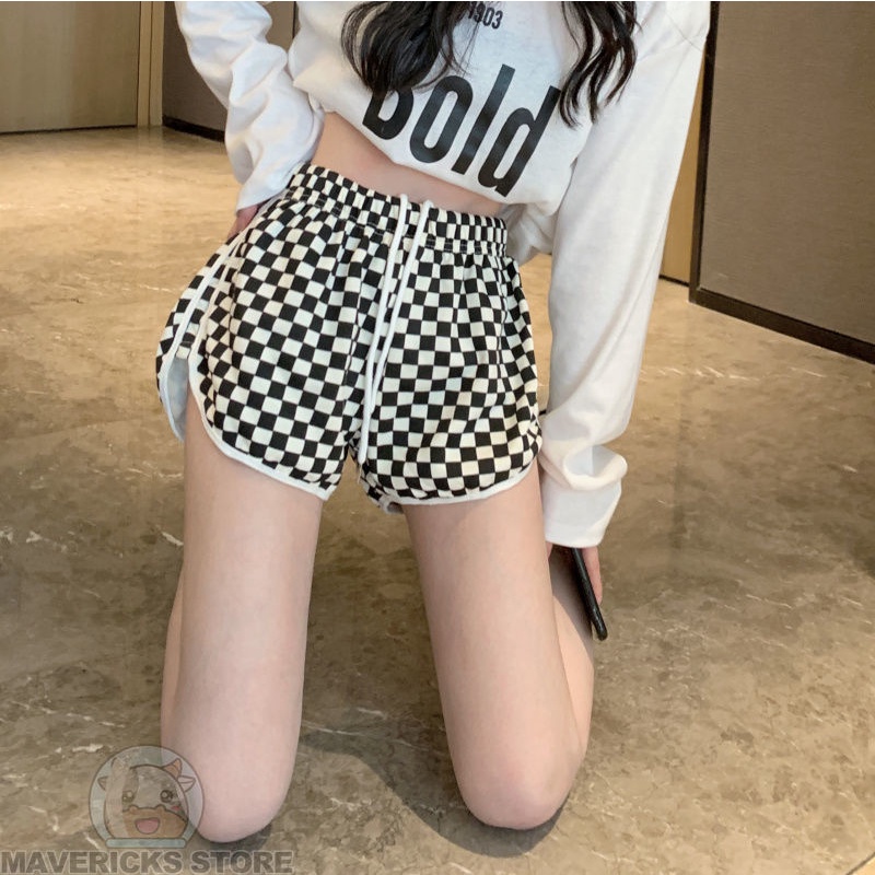 Quần Ngắn Nữ Họa Tiết Caro Thời Trang Năng Động