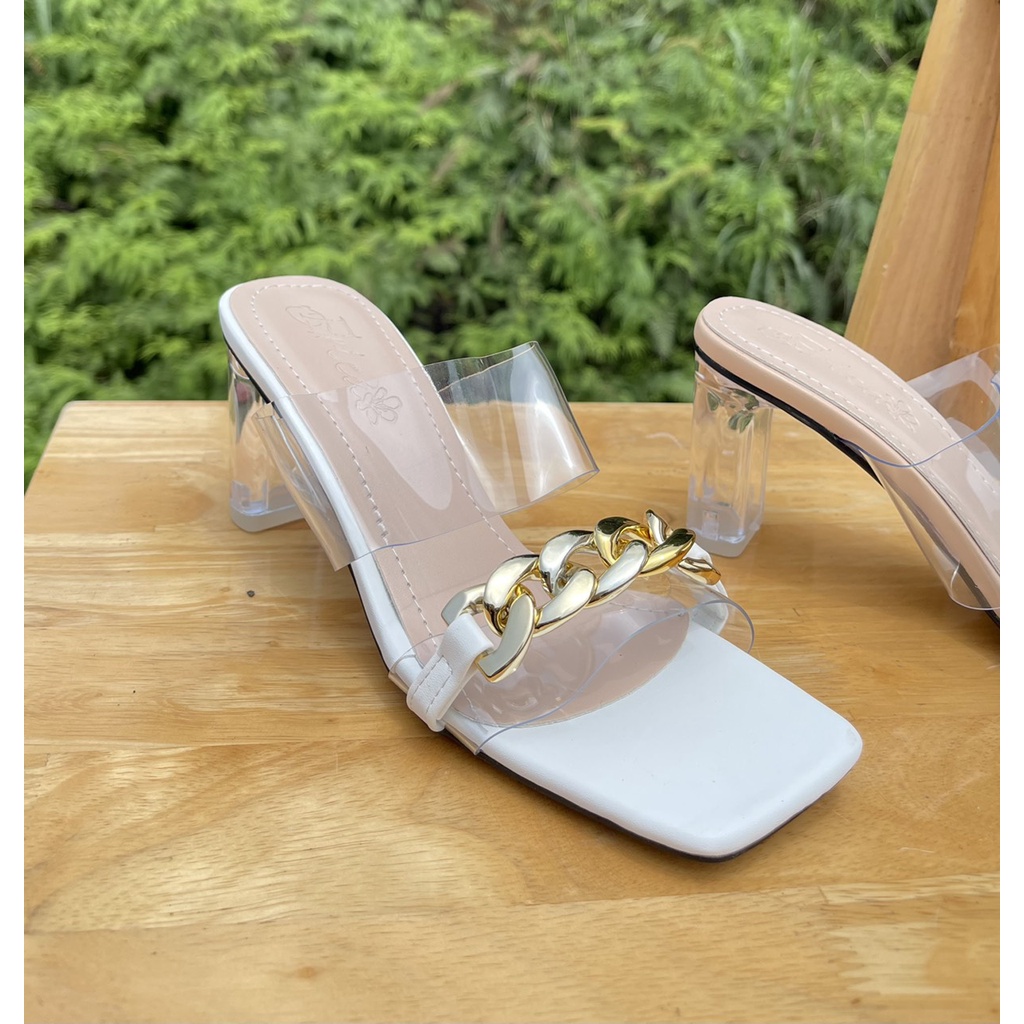 Guốc da bóng quai mica viền xích ngang nude trắng - 6P