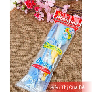 Cọ rửa bình sữa cho bé