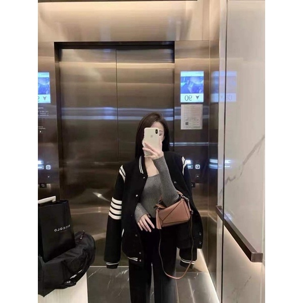 Áo bomber bóng chày 4 sọc tay H2A587