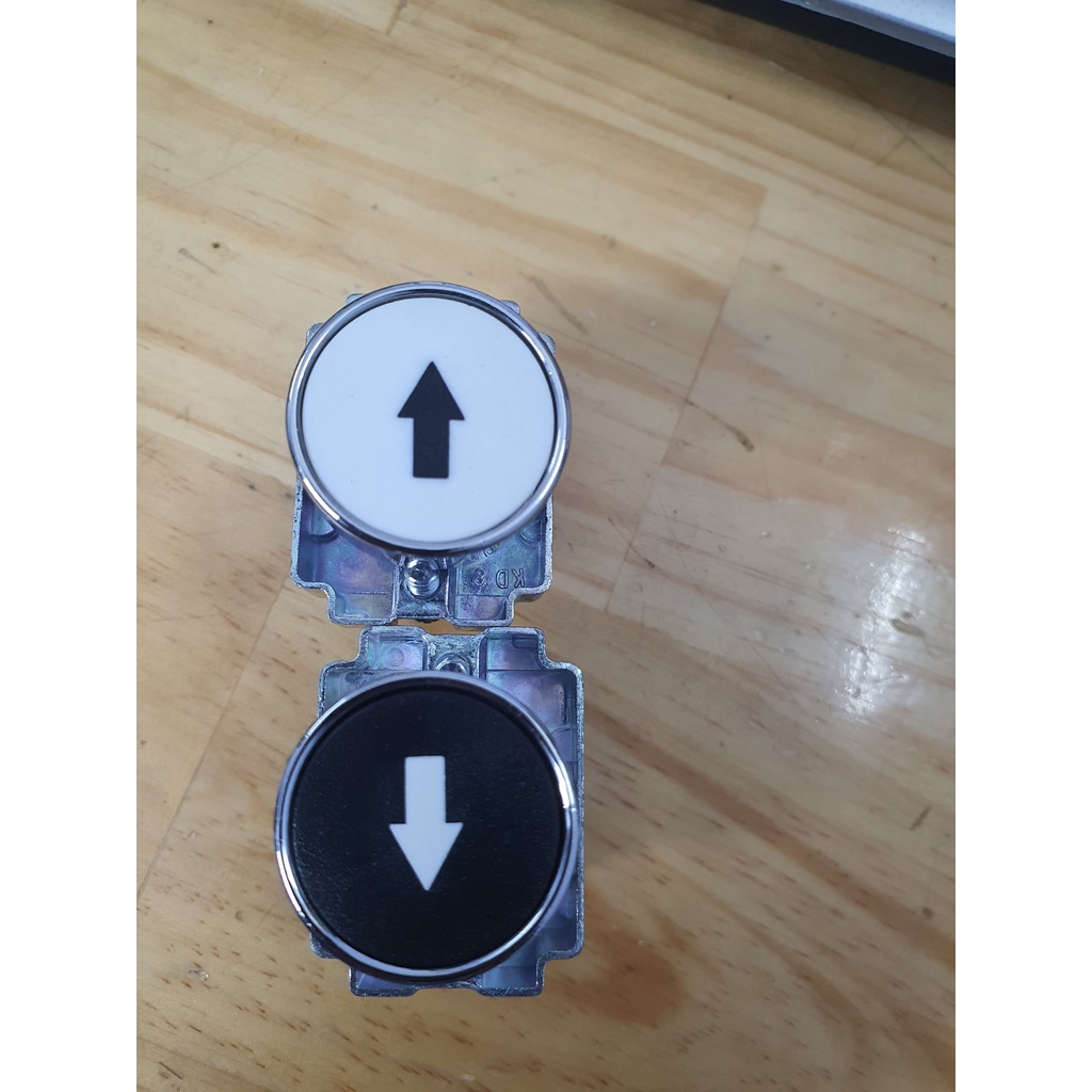 Nút nhấn nhả Phi 22