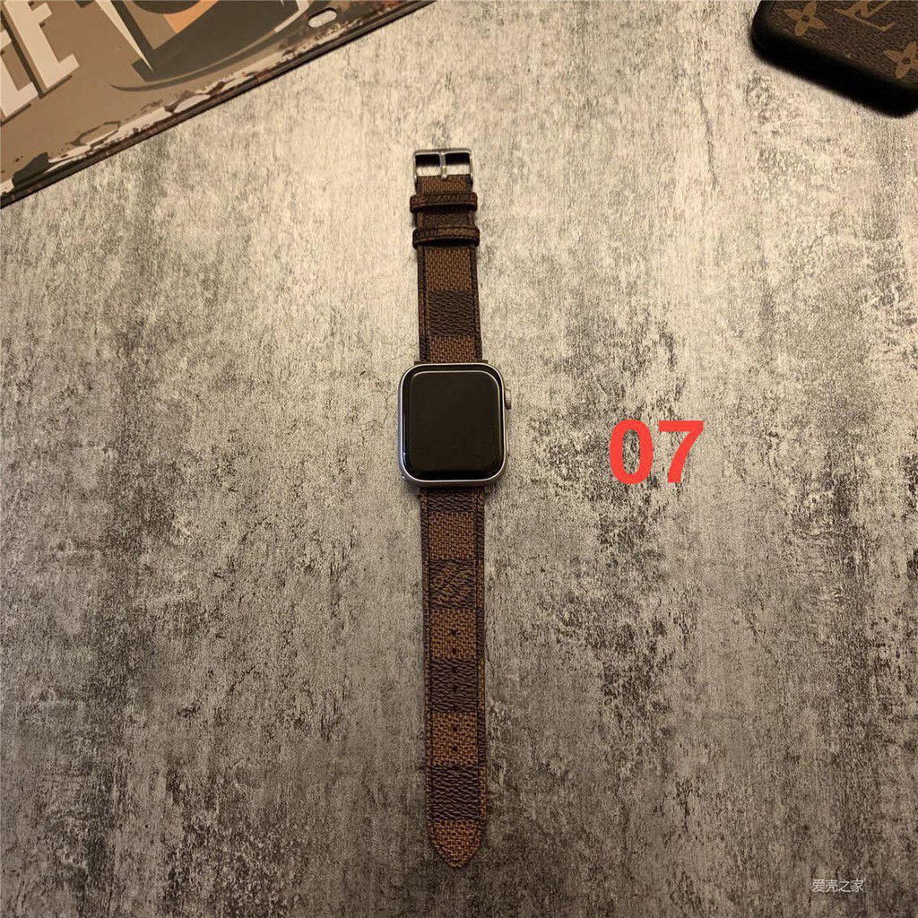 Dây da họa tiết LV cực xinh dành cho Apple Watch