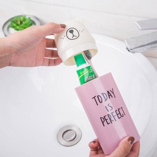 Dụng Cụ Đựng Bàn Chải Hình Gấu Có Nắp
