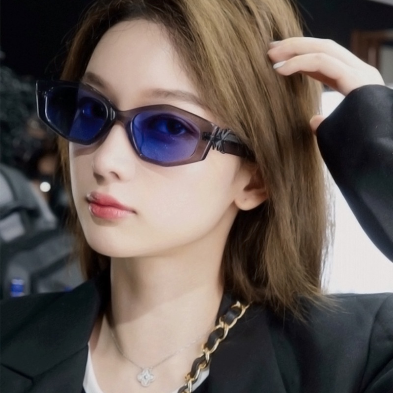 Mắt kính thời trang phong cách Châu Âu 2022 sành điệu cho nam và nữ