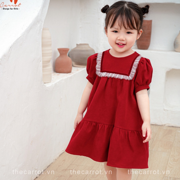 Váy nhung đỏ CARROT cho bé gái, dáng babydoll có tay, ngực ren bèo phối ruy băng, chất liệu nhung chéo hàn