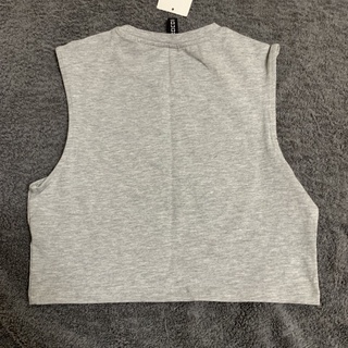 Áo croptop sát nách H&M