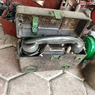 Điện thoại xưa trưng bày