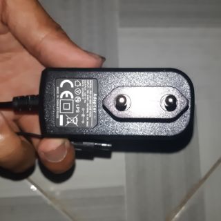 Adapter nguồn 12v - 1a, 1.5a