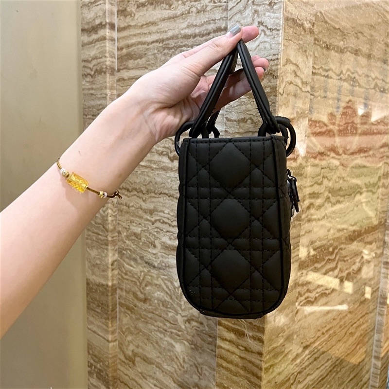 Túi đi ô đồng màu size 17 vân 3 ô kèm khăn + 2 bản dây, 2 lớp hộp mã hót nhất hiện nay m0506