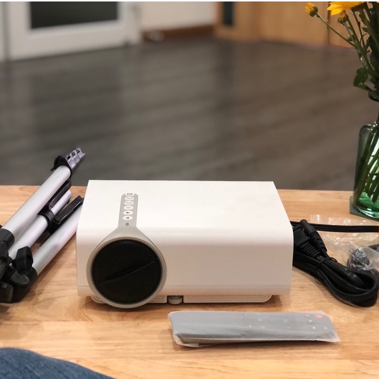 Máy Chiếu YG530  1024*600 phân giải thực + kết nối không dây + Rạp Văn Công