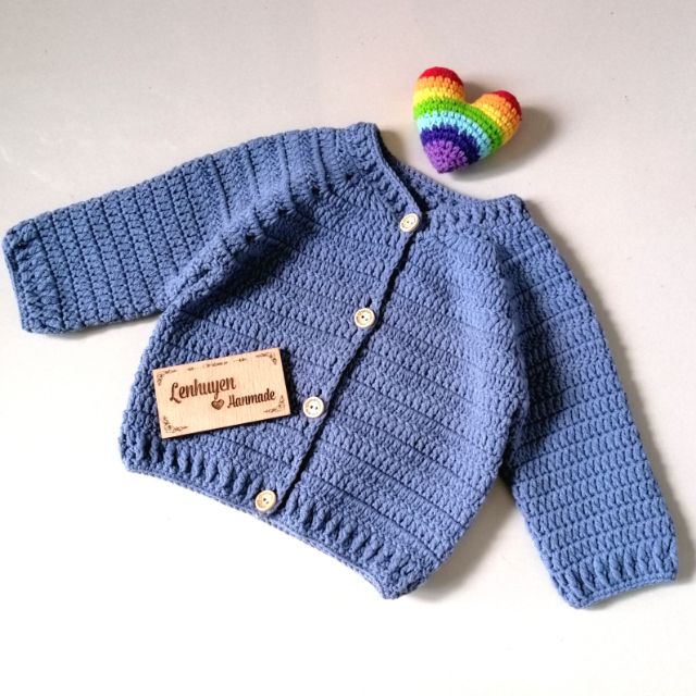 Áo khoác len handmade xinh xắn đơn giản