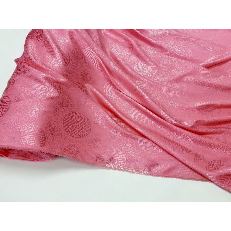 Vải Gấm may áo dài