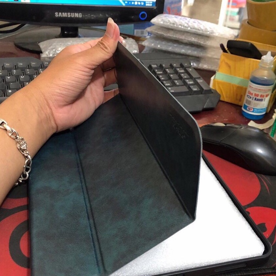 Bao da KST gập ba khúc kiêm giá đỡ có khay lỗ bút Apple và chức năng thức/ngủ cho iPad Pro 11inch 2020/5/6/7/8/Air/Air 2