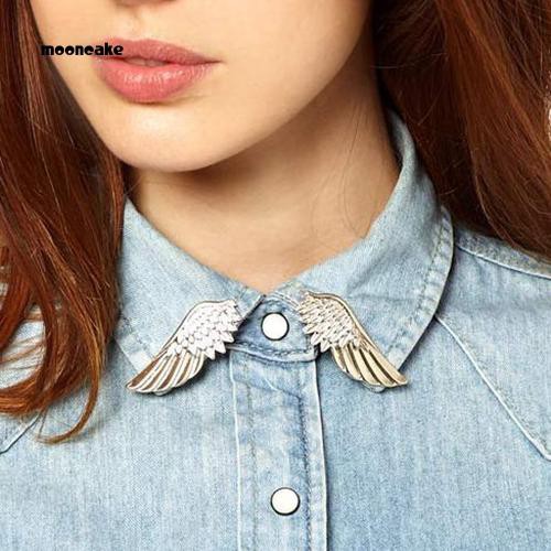 Huy hiệu cài áo hình đôi cánh đính đá thời trang