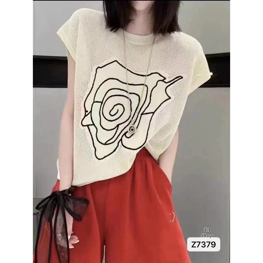 Áo len lưới hoa hồng tay dơi