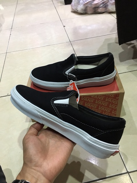 Giày Vans vault og slip on màu đen