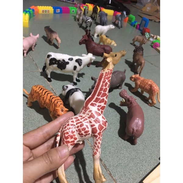 Hộp 58 mô hình động vật hoang dã kèm vật cảnh cho bé khám phá thiên nhiên