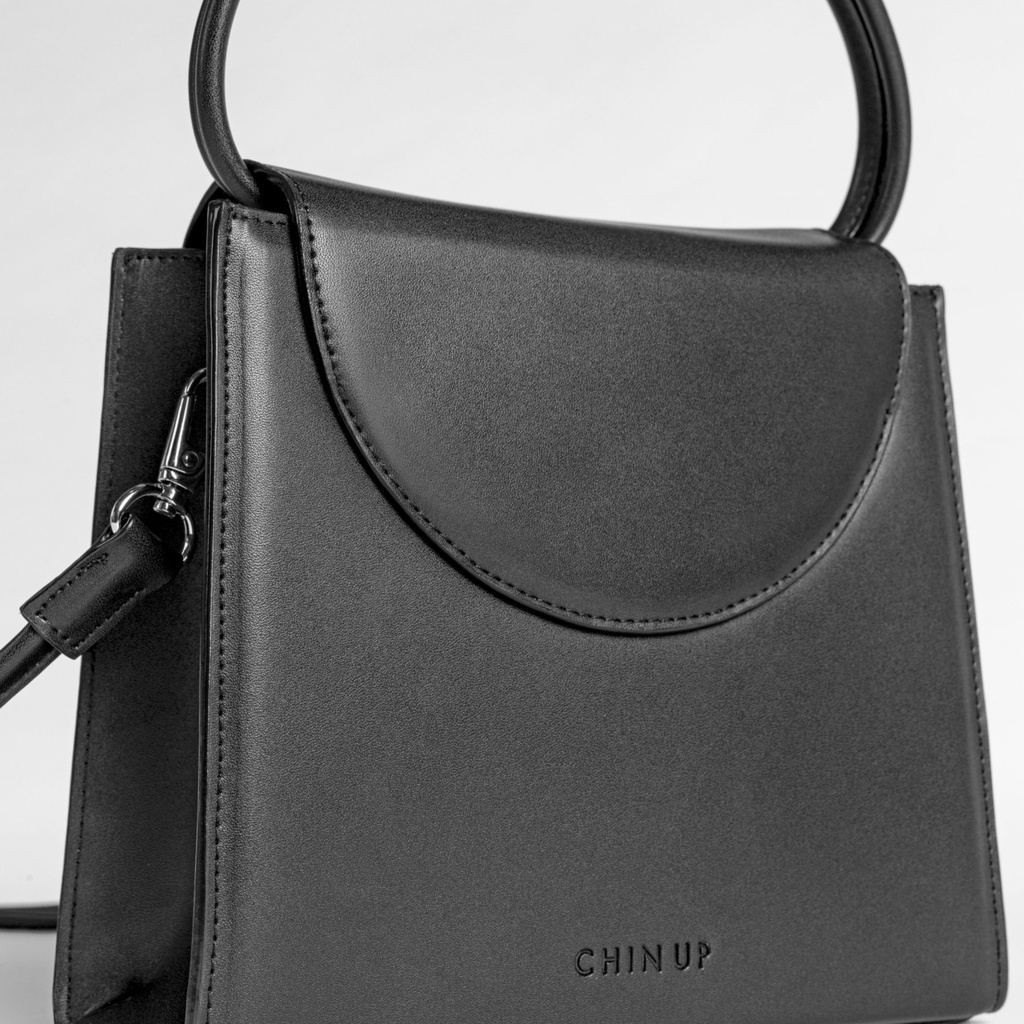 Túi xách nữ đeo chéo Chin Up Crescent Crosbody Bag