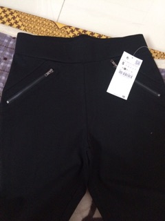 Quần legging Zara khoá chéo