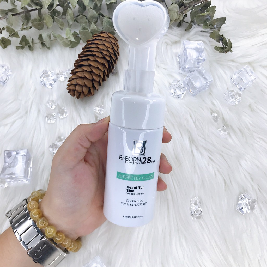 Sữa rửa mặt trà xanh Reborn – Mỹ