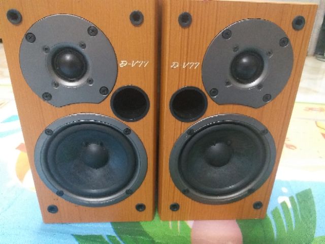 Loa bokket Onkyo V77