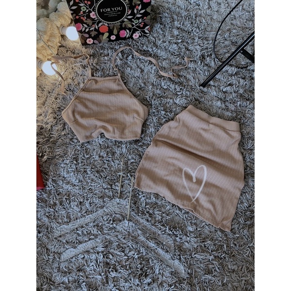 Set Áo yếm màu vàng ôm body siêu xinh lung linh