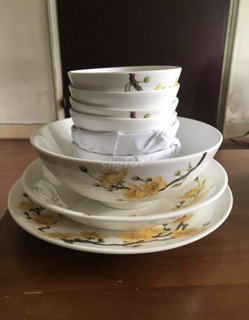 Bộ chén sứ Minh Long - Hoàng Mai (hàng mới 100%)