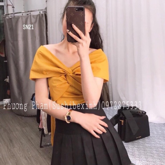 Áo lụa xoắn ngực cao cấp có bo chun sau lưng
