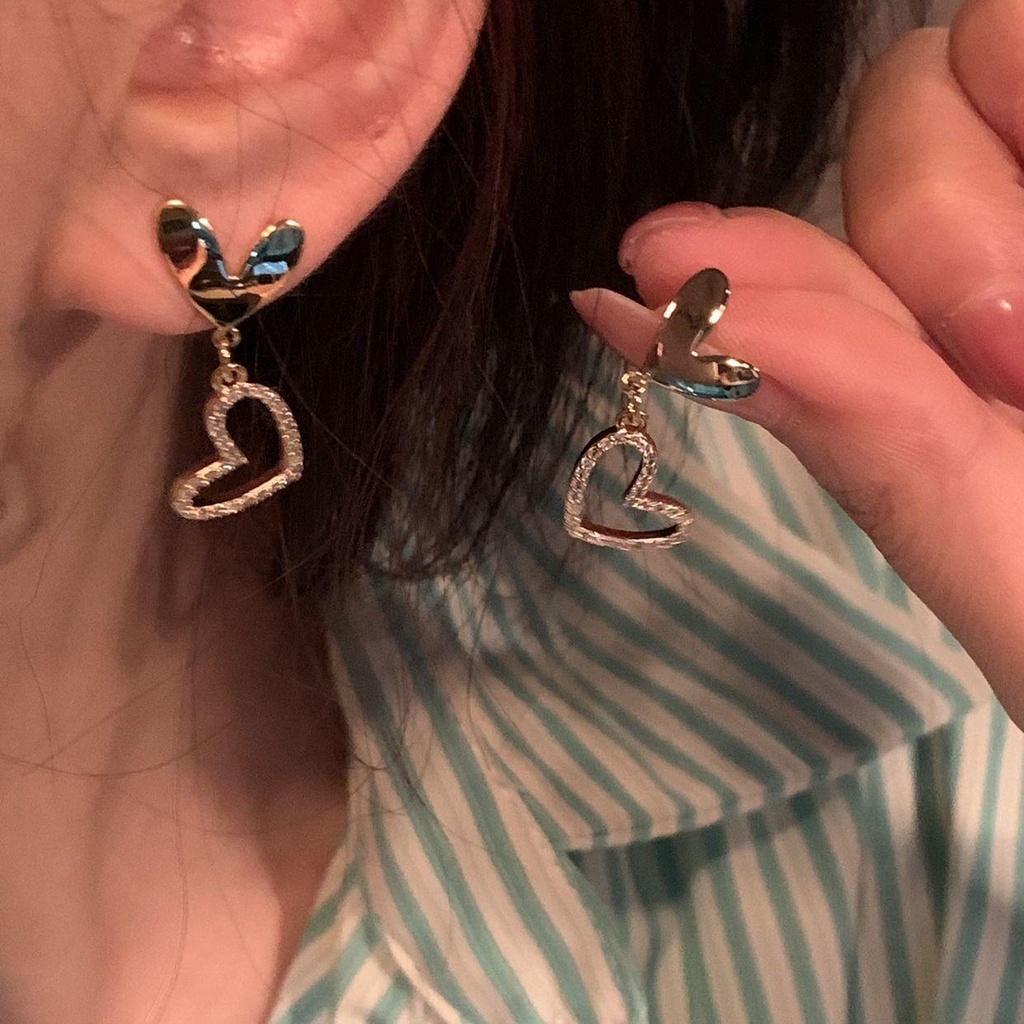 Bông Tai Hình Trái Tim Đính Đá Đơn Giản Thời Trang 2022