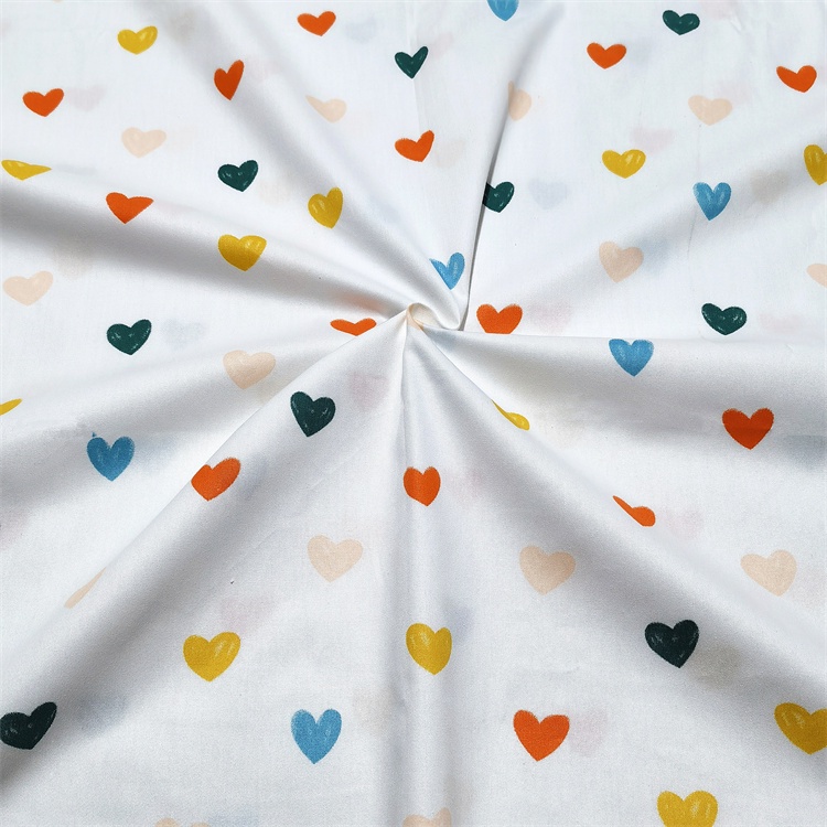 Tấm Vải cotton 60 '' / 160 cm Họa Tiết Trái Tim Nhiều Màu Sắc Dùng May Đồ Em Bé