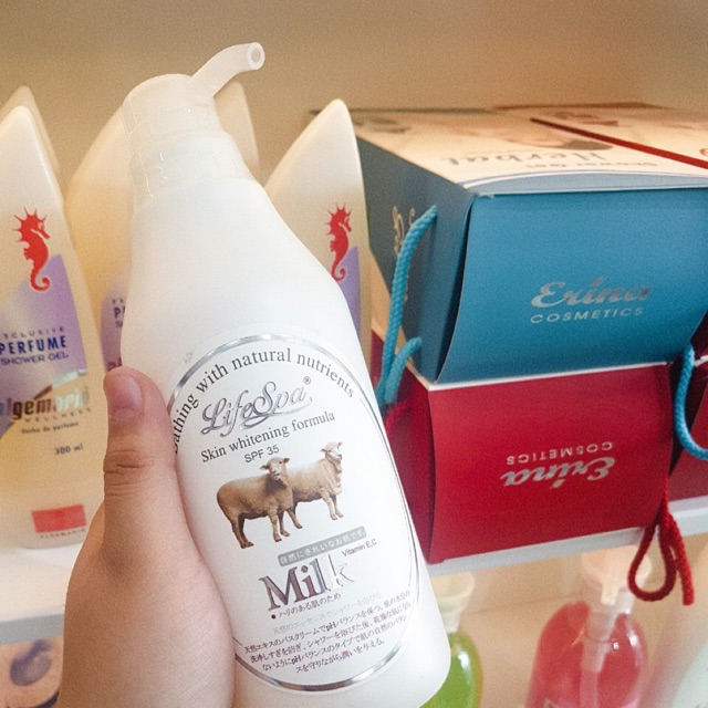 Sữa tắm dưỡng da cừu non LIIFFESPA