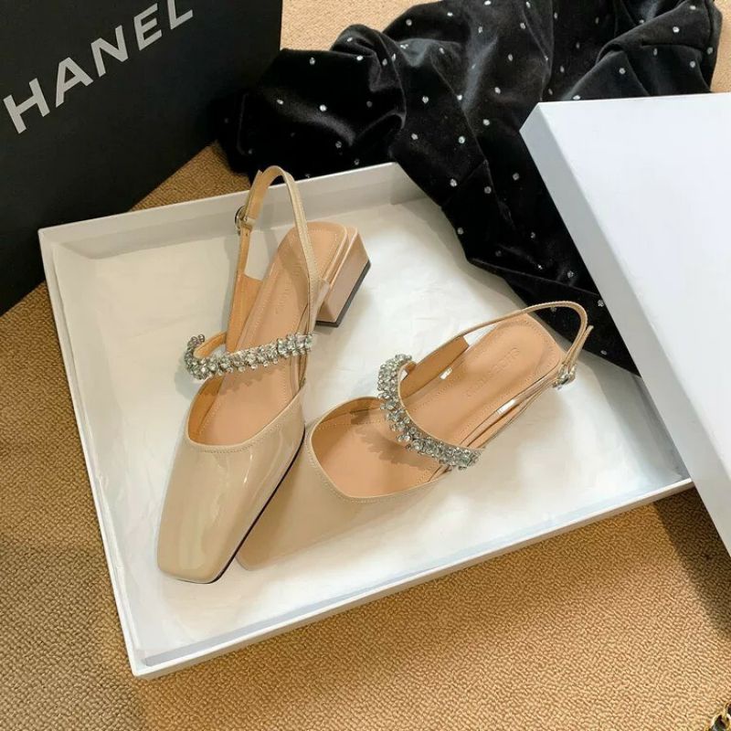 Giày JMC quai đá dáng bệt hở gót da bóng đen đỏ trắng nhũ vang