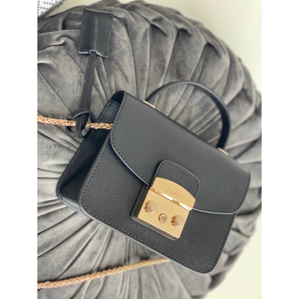 Túi quai W199-18 Furla Metropolis vân da sần fullbox kèm túi vải vừa phone