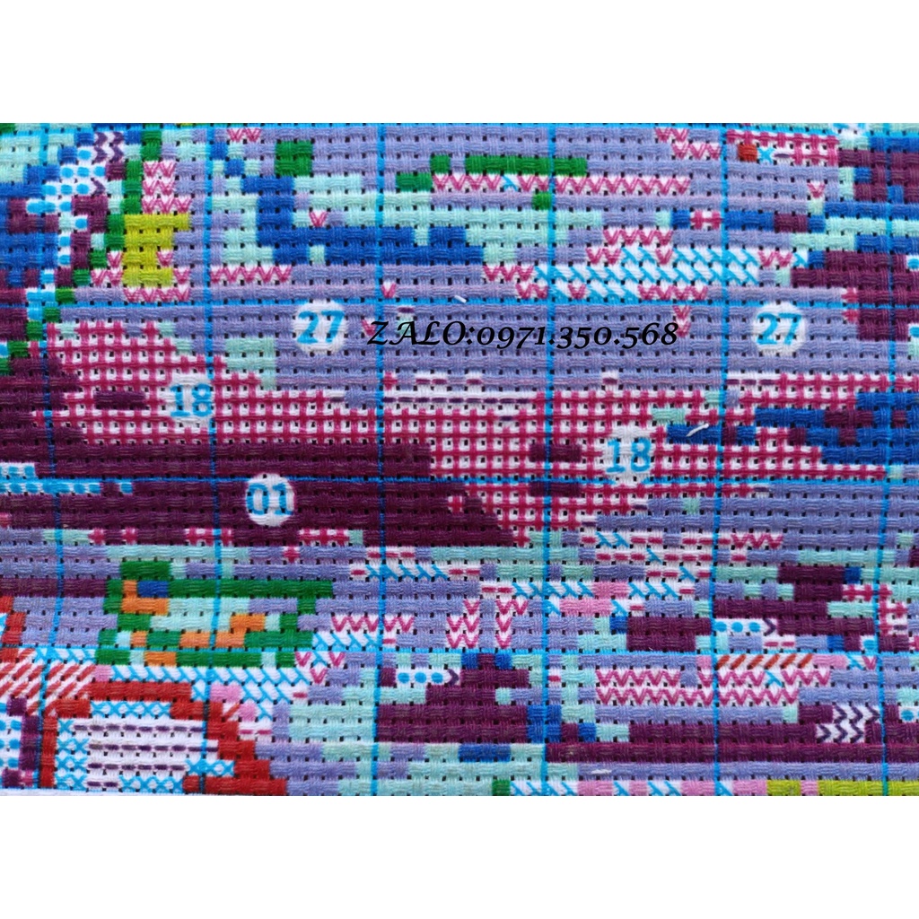 Tranh thêu kín  Bình hoa hồng đỏ 83015-50x65cm