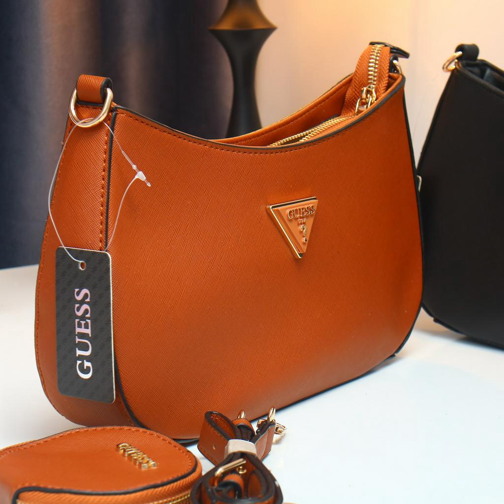 túi kẹp nách guess size 29x16cm nâu