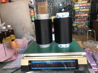 Tơ vắt sổ đen 150 ( 57k/2 cuộn/1.2kg )
