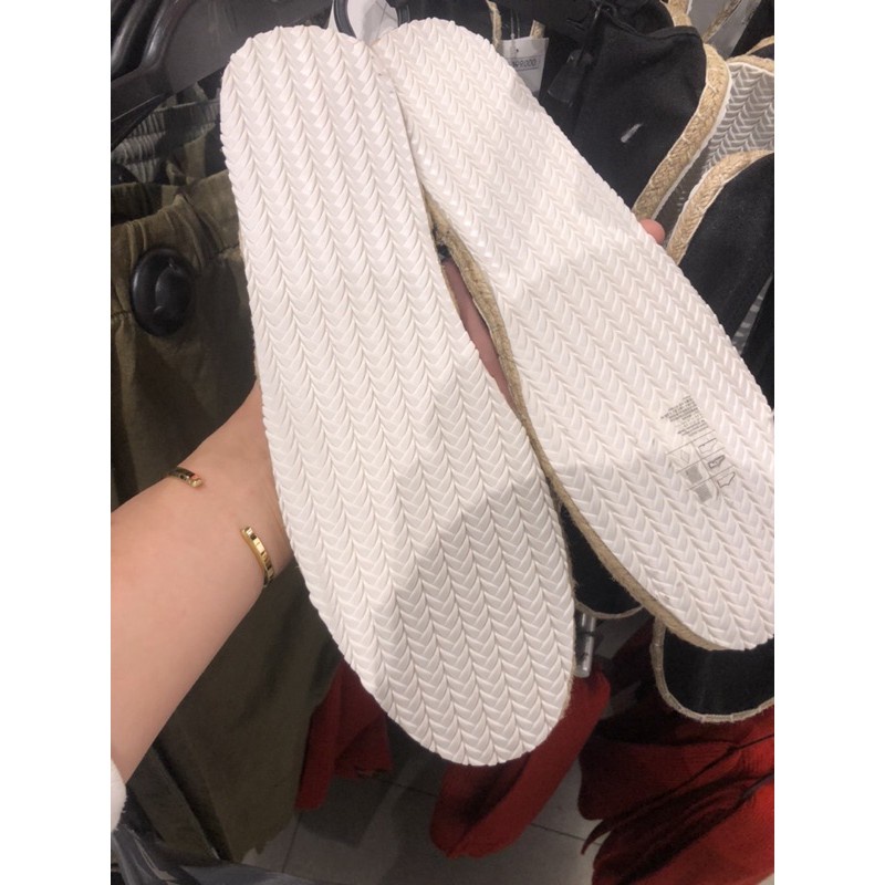 Size 41,42,43 Giầy bệt nam H&M chất vải dù phối viền cói