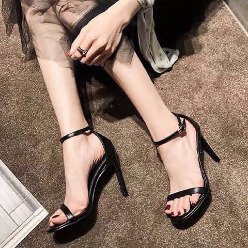 Sandal cao gót 9p Ngọc Trinh- Form chuẩn cực đẹp