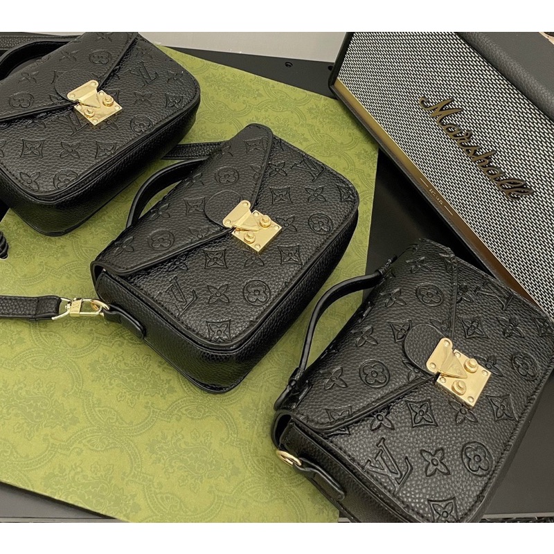 Túi xách nữ LV dập logo dạng hộp size 20 hot 2022