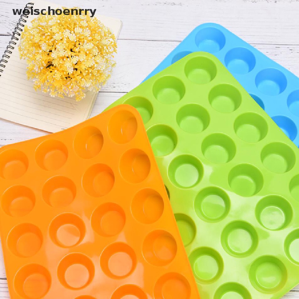 Khuôn silicone 24 ngăn làm bánh cupcake/ muffin tiện dụng
