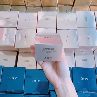Kem Dưỡng AHC CAPTURE SOLUTION MAX CREAM