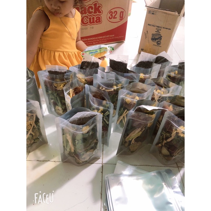 25k  1 SÉT SÂM  BÍ ĐAO HẠT  CHIA