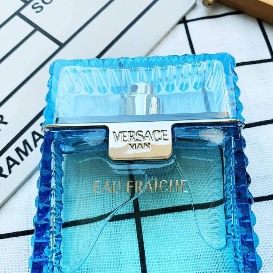 Nước hoa Versace Man Eau Fraiche EDT 200ml