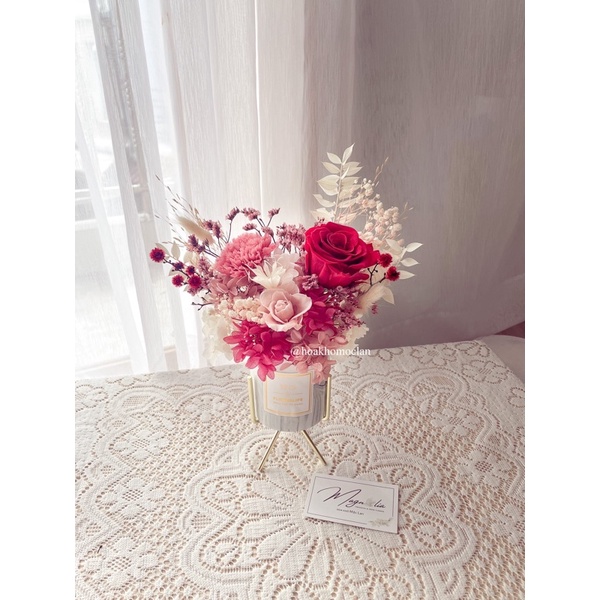 Chậu vân đá marble cắm hoa khô vĩnh cửu chân đế mạ vàng cao cấp