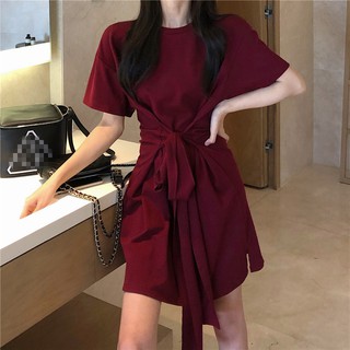 Váy thắt eo ulzzang 2 màu đen đỏ hàng order 7 đến 10 ngày