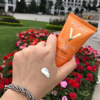 Kem chống nắng Vichy