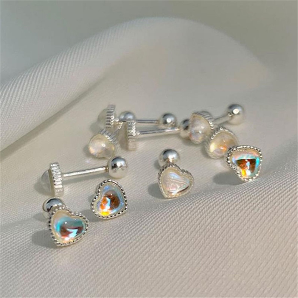 Khuyên Tai Mini Hình Trái Tim Nhiều Màu Sắc Ngọt Ngào Cho Nữ